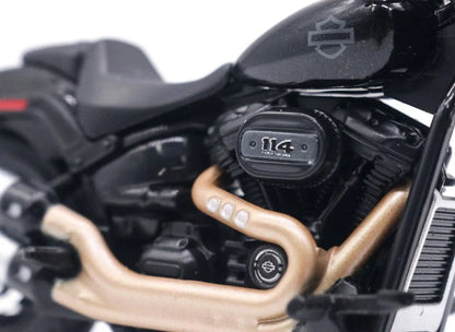 Harley-Davidson Fat Bob 114 em Escala 1:18