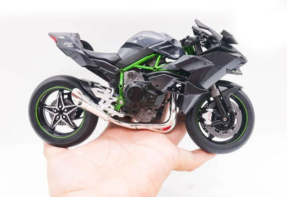 Miniatura Gigante de Kawasaki Ninja H2R em Escala 1:9
