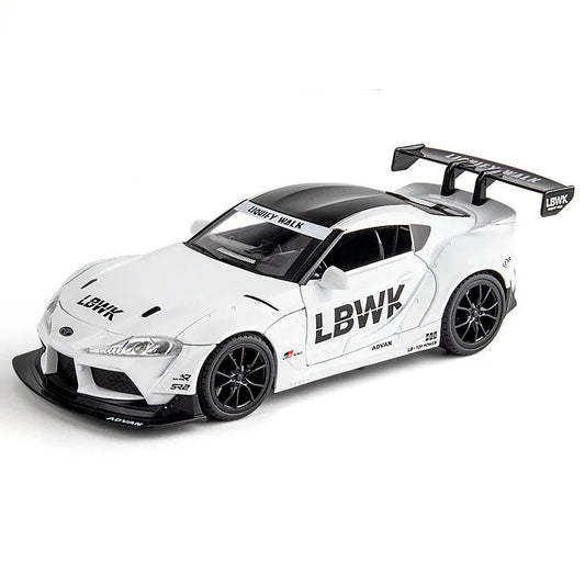 Toyota GR Supra Racing em Escala 1:22
