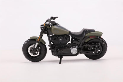 Harley-Davidson Fat Bob 114 em Escala 1:18
